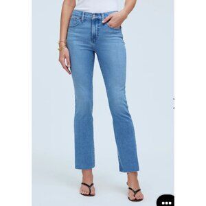 Madewell Mid Rise Kick Out Raw Hem Jeans Blue Sz 33 PETITE  NP479